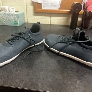 Tolos Archetype 2 barefoot running shoes, womens 9.5 or mens 8